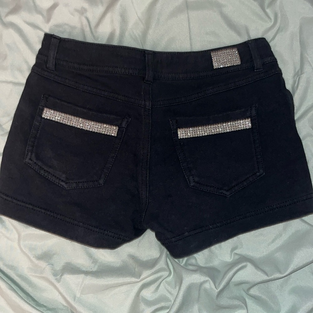 Black woman shorts size M stretchy material
